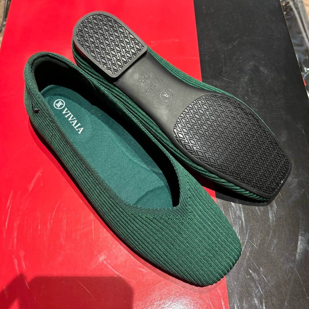 Vivaia green flats